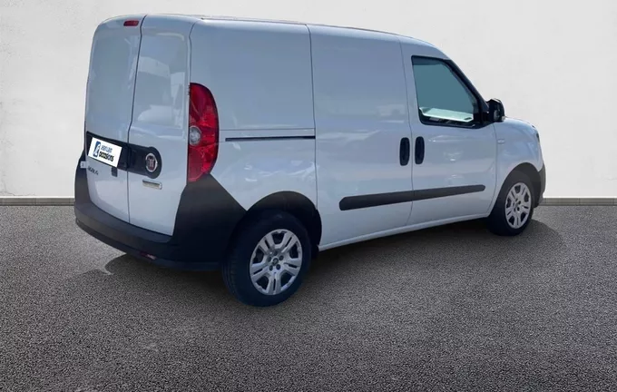 FIAT DOBLO CARGO FT 1.6 MULTIJET 105 BUSINESS extérieur trois quart arrière droit 106274
