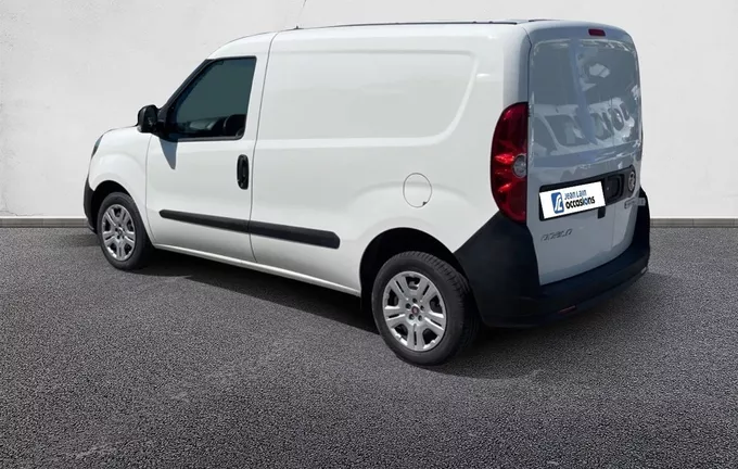 FIAT DOBLO CARGO FT 1.6 MULTIJET 105 BUSINESS extérieur trois quart arrière gauche 106274