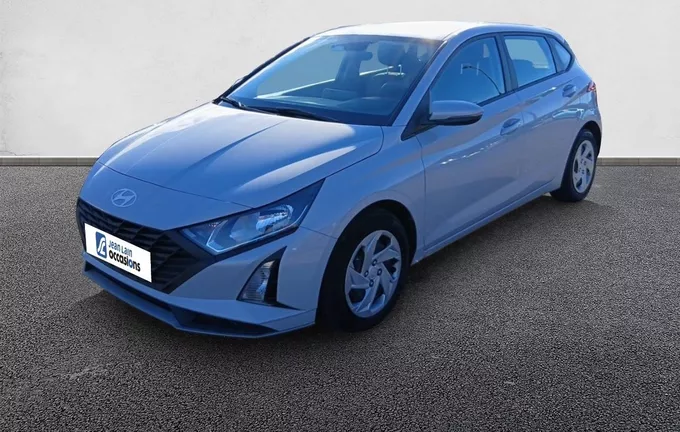 HYUNDAI I20 1.2 79 Initia extérieur trois quart avant gauche 13355