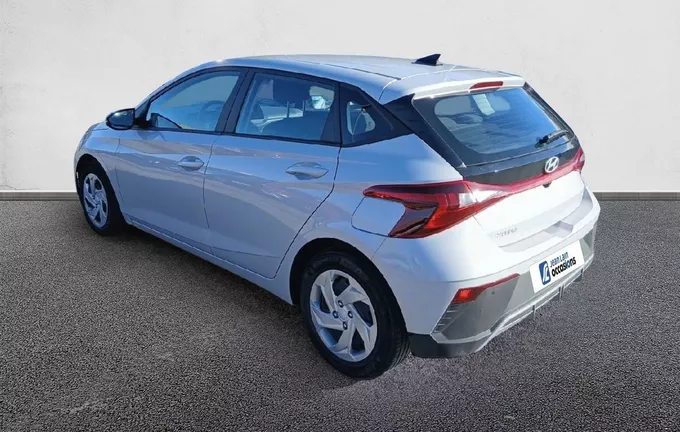 HYUNDAI I20 1.2 79 Initia extérieur trois quart arrière gauche 13355