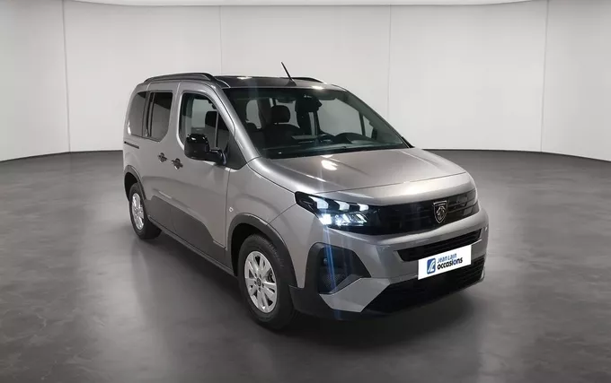 PEUGEOT RIFTER M Diesel 100 ch Manuelle 5pl Allure extérieur trois quart avant droit 946737