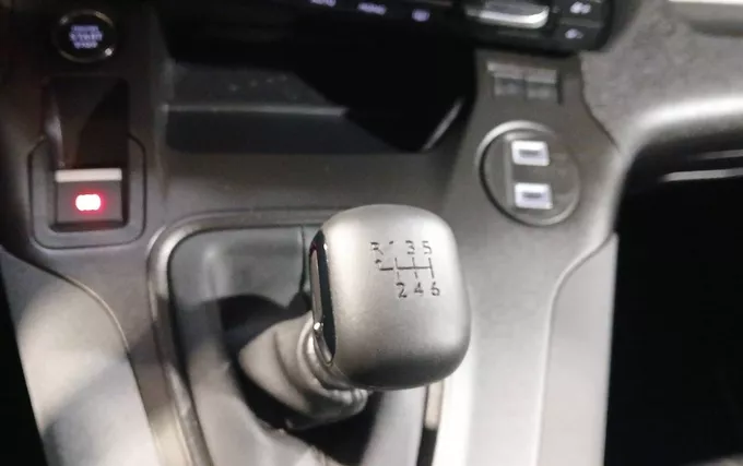 PEUGEOT RIFTER M Diesel 100 ch Manuelle 5pl Allure photo 13 946737