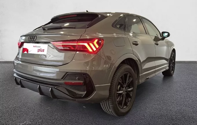 AUDI Q3 Sportback 45 TFSIe 245 ch S tronic 6 S line extérieur trois quart arrière droit 2131604