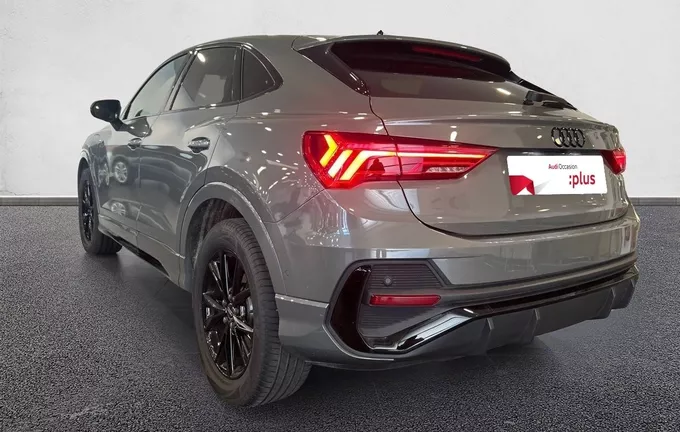 AUDI Q3 Sportback 45 TFSIe 245 ch S tronic 6 S line extérieur trois quart arrière gauche 2131604