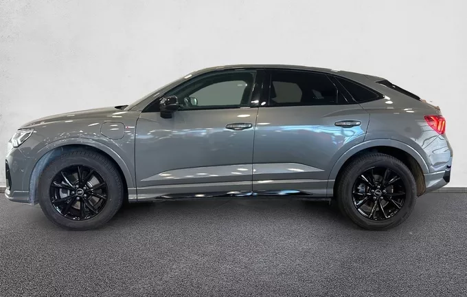 AUDI Q3 Sportback 45 TFSIe 245 ch S tronic 6 S line extérieur côté gauche 2131604