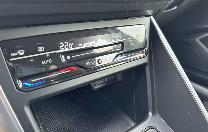 VOLKSWAGEN TAIGO 1.0 TSI 95 BVM5 Life extérieur arrière 2119152
