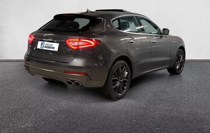 MASERATI LEVANTE 3.0 V6 Bi-Turbo 350 Q4 GranSport extérieur trois quart arrière droit 2120190