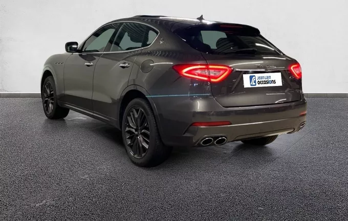 MASERATI LEVANTE 3.0 V6 Bi-Turbo 350 Q4 GranSport extérieur trois quart arrière gauche 2120190