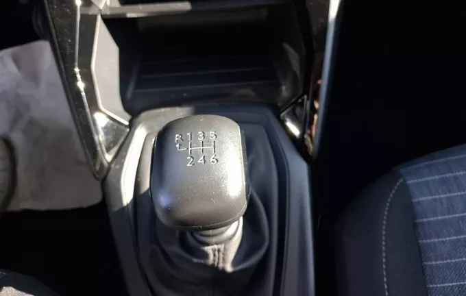 PEUGEOT 208 BLUEHDI 100 S&S BVM6 PREMIUM photo 13 106266