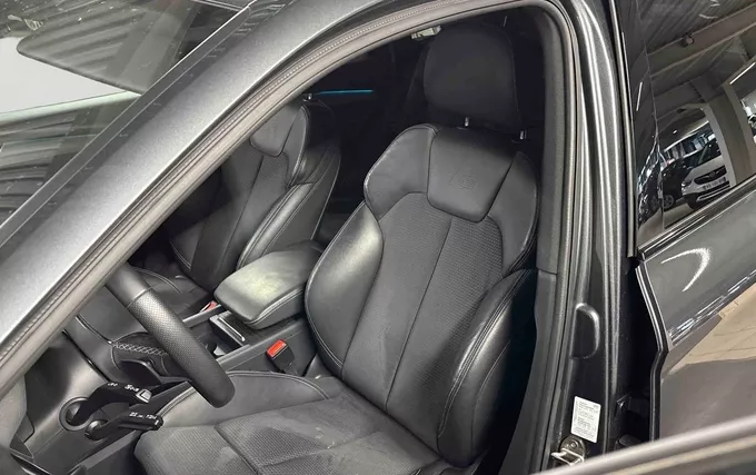 AUDI Q5 50 TFSIe 299 S tronic 7 Quattro S line photo 11 2122187