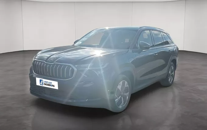 SKODA KODIAQ 1.5 TSI 204 ch PHEV DSG6 5pl Selection extérieur trois quart avant gauche 2132301