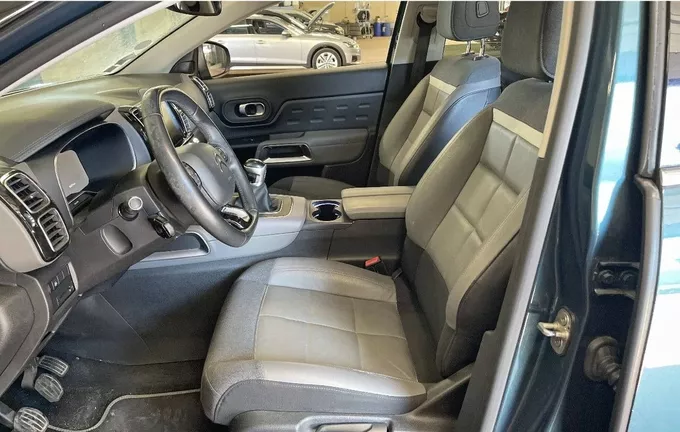 CITROEN C5 AIRCROSS PureTech 130 S&S BVM6 Feel extérieur trois quart arrière droit 2130640