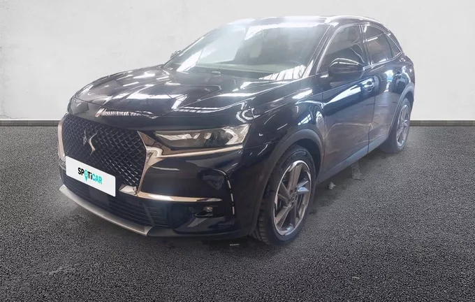 DS DS7 CROSSBACK Hybride E-Tense 300 EAT8 4x4 Rivoli extérieur trois quart avant gauche 945649
