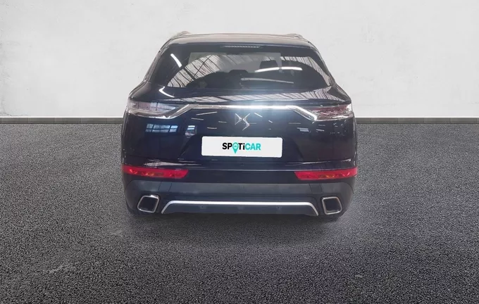 DS DS7 CROSSBACK Hybride E-Tense 300 EAT8 4x4 Rivoli extérieur trois quart arrière droit 945649