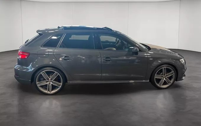 AUDI A3 Sportback 35 TDI 150 S tronic 7 extérieur côté droit 2132097