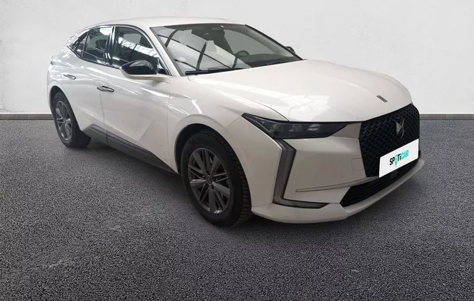 DS DS4 DS 4 Hybride E-Tense 225 EAT8 Bastille extérieur trois quart avant droit 945041