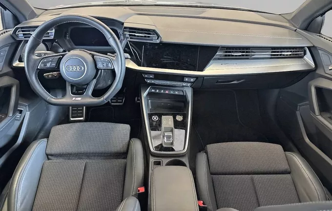 AUDI A3 Sportback 40 TFSI 190 S tronic 7 Quattro S Line photo 18 2129944