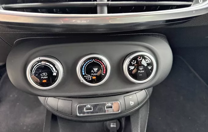 FIAT 500 X 1.0 FireFly Turbo T3 120 ch City Cross photo 14 2128383