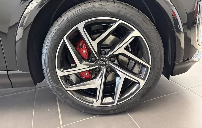 AUDI Q6 E-TRON SPORTBACK 428 ch 100 kWh quattro Competition photo 9 5622