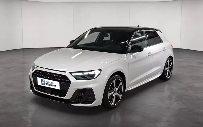 AUDI A1 Sportback 30 TFSI 110 ch BVM6 S Line extérieur trois quart avant gauche 2131562