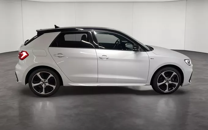 AUDI A1 Sportback 30 TFSI 110 ch BVM6 S Line extérieur côté droit 2131562
