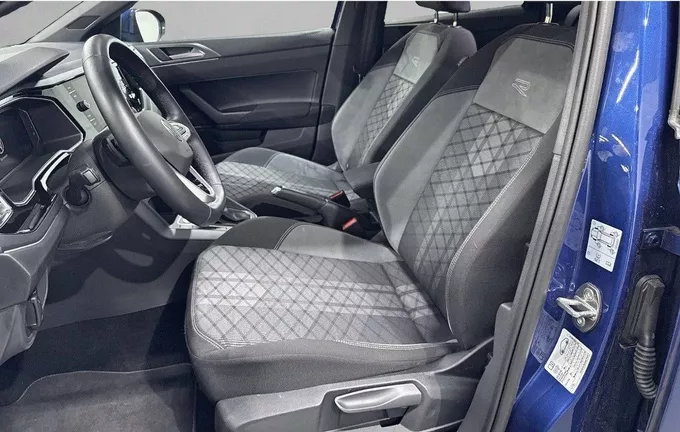VOLKSWAGEN TAIGO 1.0 TSI 116 DSG7 R-Line Edition extérieur trois quart arrière droit 2123257