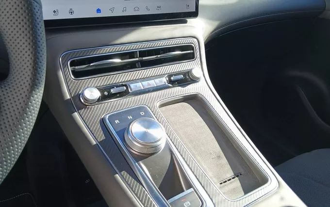 MG MGS6 EV MGS6 EV Luxury photo 13 8111