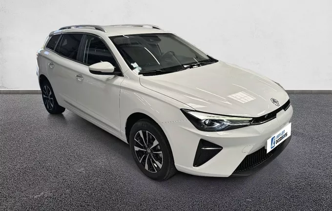 MG MG5 Autonomie Standard 50kWh - 130 kW 2WD Comfort extérieur trois quart avant droit 601255
