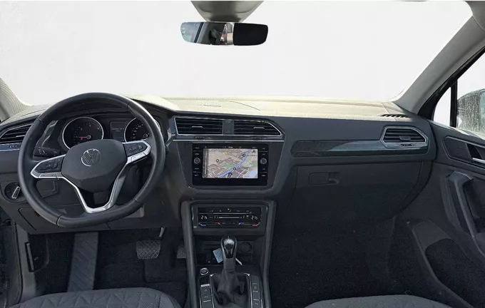 VOLKSWAGEN TIGUAN 2.0 TDI 150ch DSG7 Life Business extérieur trois quart avant droit 2127193