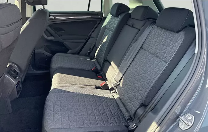 VOLKSWAGEN TIGUAN 2.0 TDI 150ch DSG7 Life Business extérieur arrière 2127193