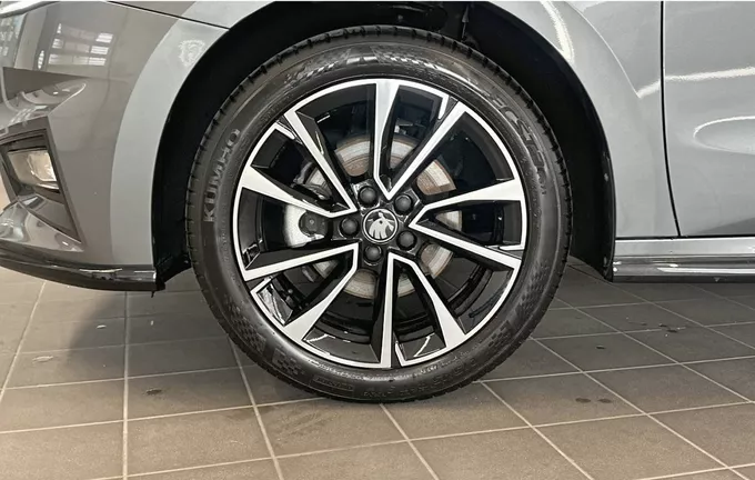 SKODA FABIA 1.0 TSI 116 ch EVO 2 DSG7 Monte-Carlo photo 12 2129894