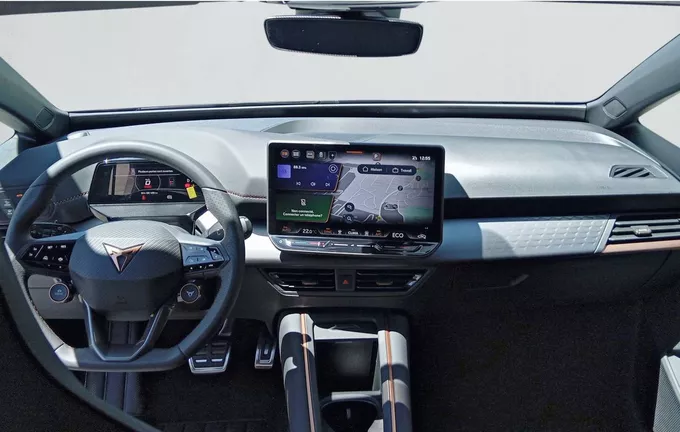 CUPRA BORN 230 ch - Batterie XL V extérieur trois quart avant droit 2867