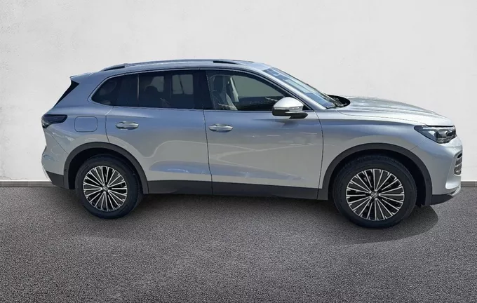 VOLKSWAGEN TIGUAN 1.5 eTSI 150ch DSG7 Elegance extérieur côté droit 7150