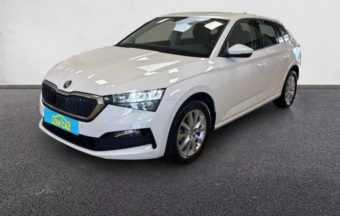 SKODA SCALA 1.0 TSI 116 ch DSG7 Business extérieur trois quart avant gauche 213217