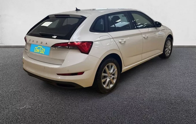 SKODA SCALA 1.0 TSI 116 ch DSG7 Business extérieur trois quart arrière droit 213217