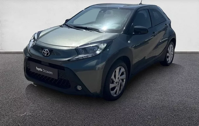TOYOTA AYGO X 1.0 VVT-i 72 S-CVT Design extérieur trois quart avant gauche 1103489