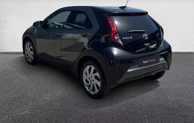 TOYOTA AYGO X 1.0 VVT-i 72 S-CVT Design extérieur trois quart arrière gauche 1103489
