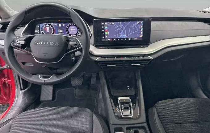SKODA OCTAVIA Combi 1.5 TSI Hybrid 150 ch ACT DSG7 Selection extérieur trois quart avant droit 2127926