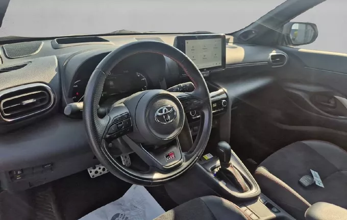 TOYOTA YARIS CROSS Hybride 116h 2WD GR SPORT photo 11 1103657