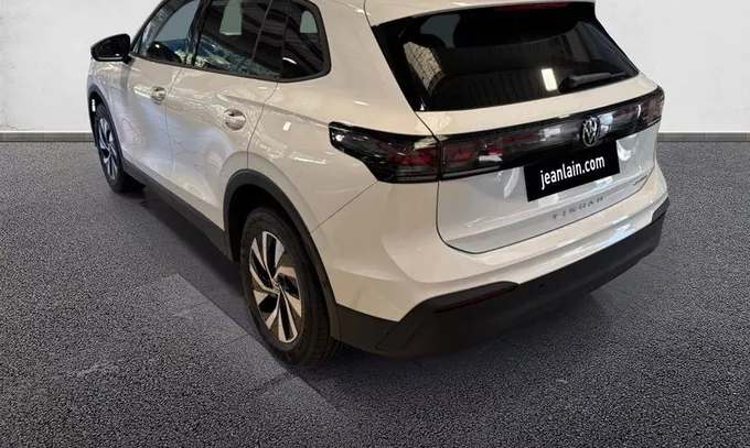 VOLKSWAGEN TIGUAN 1.5 eHybrid 204ch DSG6 VW Edition extérieur trois quart arrière gauche 5342