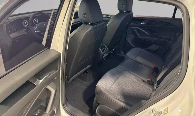 VOLKSWAGEN TIGUAN 1.5 eHybrid 204ch DSG6 VW Edition photo 17 5342