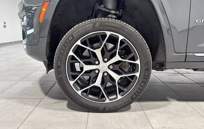 JEEP GRAND CHEROKEE 4xe 2.0 T 380 ch PHEV 4x4 BVA8 Summit Reserve photo 15 945362