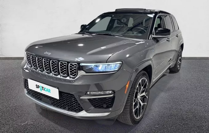 JEEP GRAND CHEROKEE 4xe 2.0 T 380 ch PHEV 4x4 BVA8 Summit Reserve extérieur trois quart avant gauche 945362