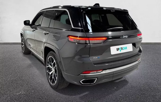 JEEP GRAND CHEROKEE 4xe 2.0 T 380 ch PHEV 4x4 BVA8 Summit Reserve extérieur avant 945362