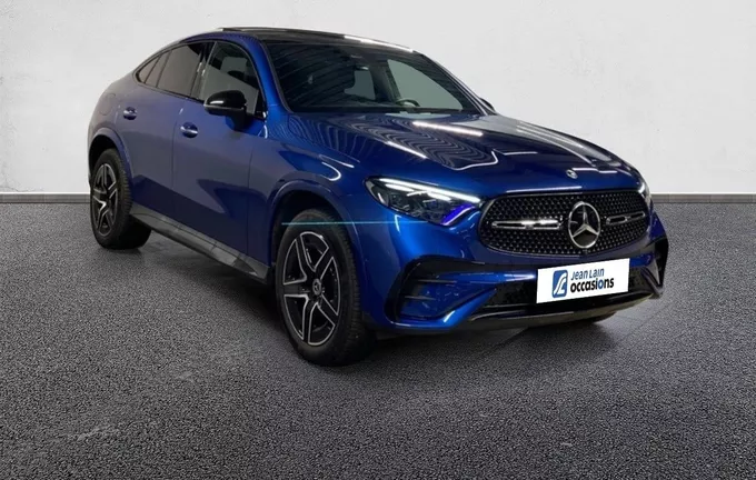 MERCEDES GLC COUPE 300 e 9G-Tronic 4Matic AMG Line extérieur trois quart avant droit 2124118