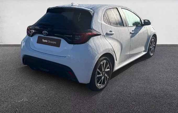 TOYOTA YARIS Hybride 116h Design extérieur trois quart arrière droit 1102984