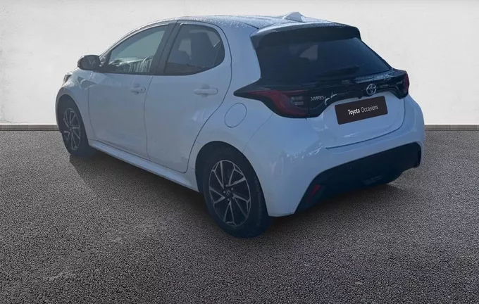 TOYOTA YARIS Hybride 116h Design extérieur trois quart arrière gauche 1102984