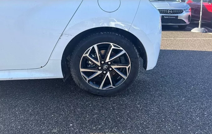 TOYOTA YARIS Hybride 116h Design photo 9 1102984