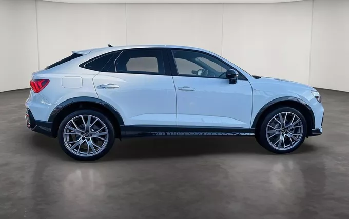 AUDI Q3 Sportback 40 TDI 200 ch S tronic 7 Quattro S line extérieur côté droit 2132962