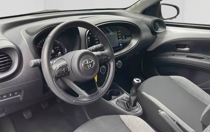 TOYOTA AYGO X 1.0 VVT-i 72 Dynamic photo 11 1104058